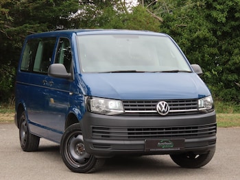 Used Volkswagen Transporter Shuttle 2016 for sale - 76988871: Photo