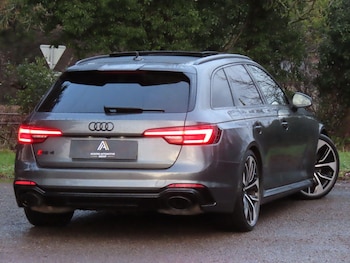 Used Audi RS4 Avant 2018 for sale - 77484536: Photo