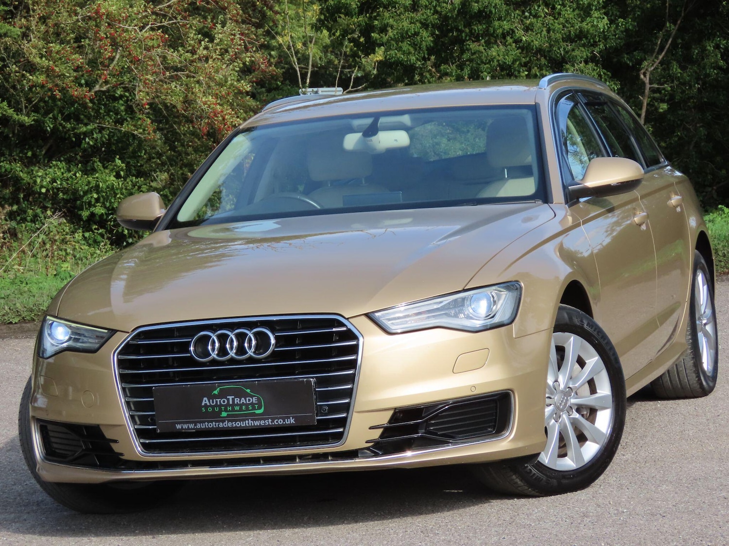 Used Audi A6 Avant 2015 for sale - 76020467: Photo 1