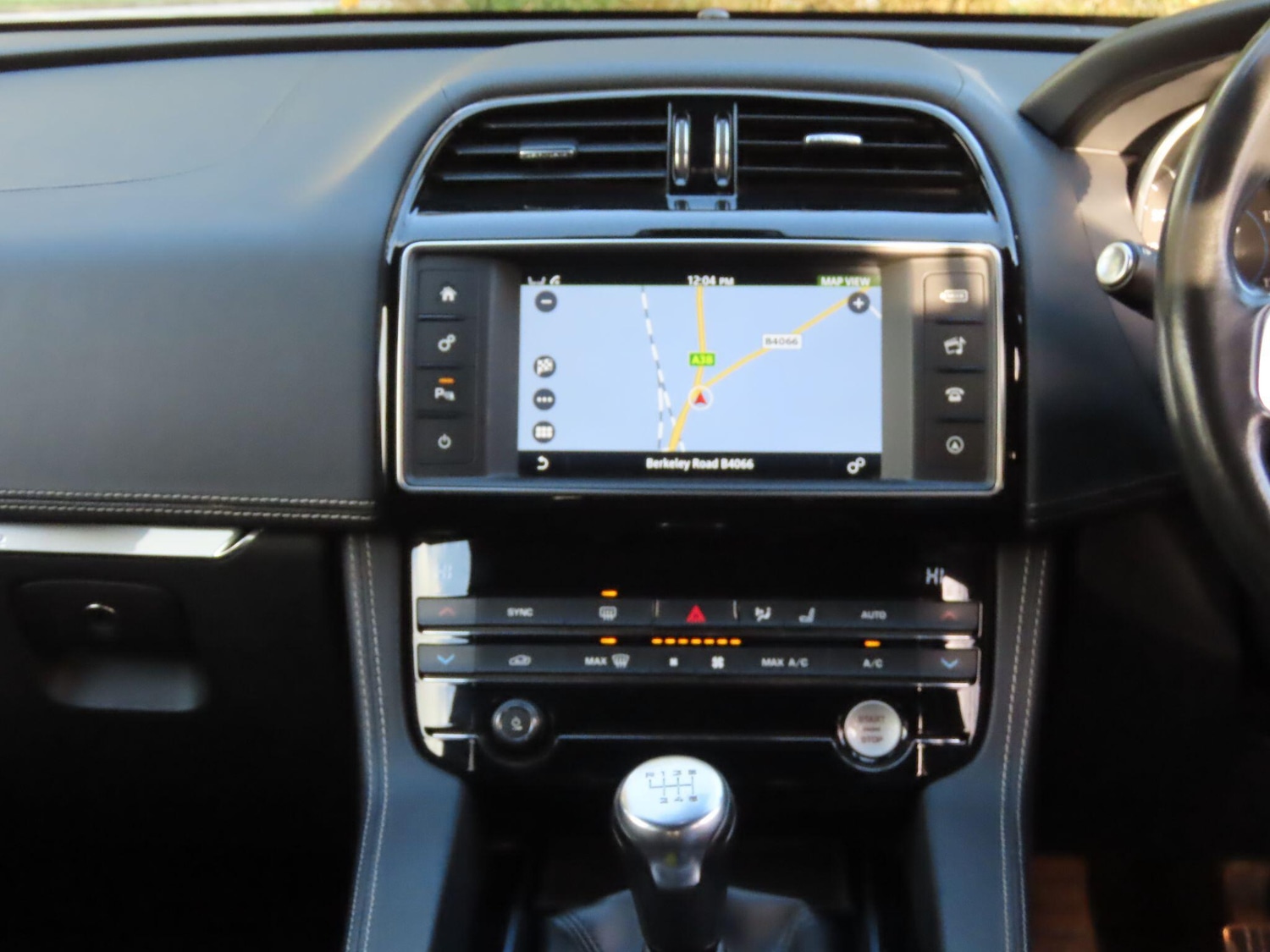 Used Jaguar F-Pace 2017 for sale - 77015687: Photo 11