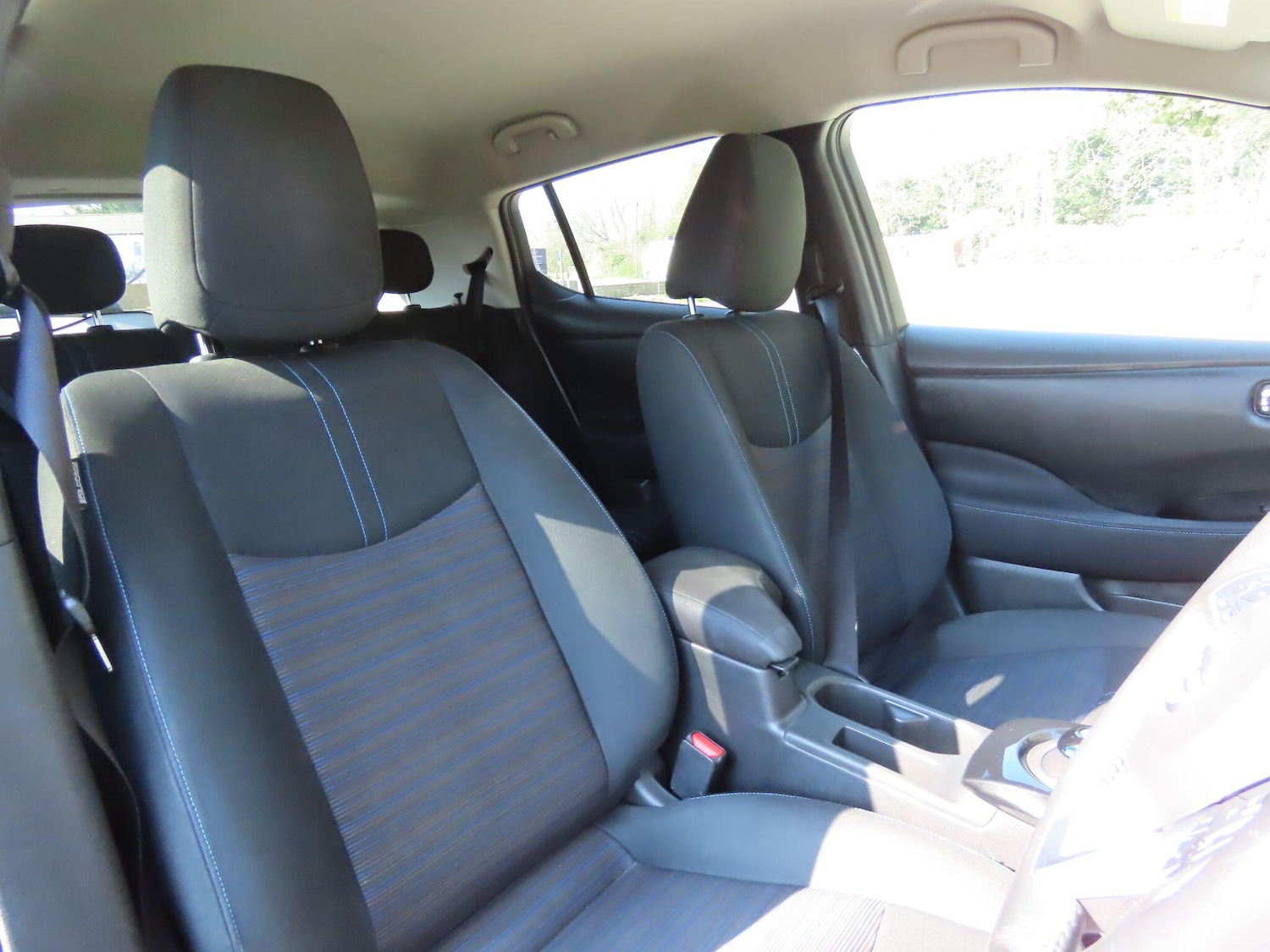 Used Nissan Leaf 2022 for sale - 77970016: Photo 8