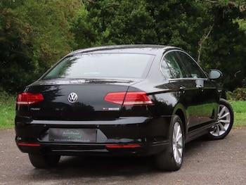 Used Volkswagen Passat 2015 for sale - 79229608: Photo
