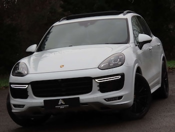 Used Porsche Cayenne 2017 for sale - 79245644: Photo