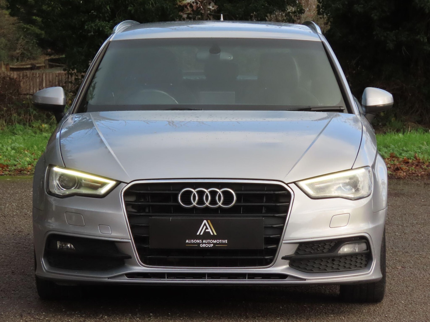 Used Audi A3 2014 for sale - 77050244: Photo 2