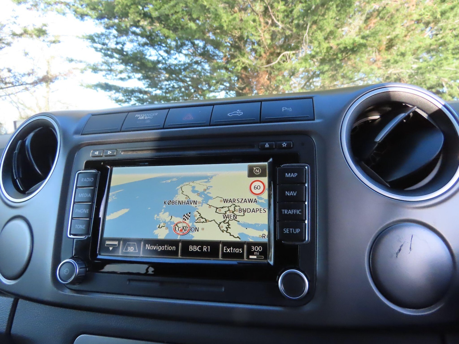 Used Volkswagen Amarok 2015 for sale - 76786873: Photo 13