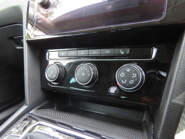 Used Volkswagen Passat 2019 for sale - 74395649: Photo 12