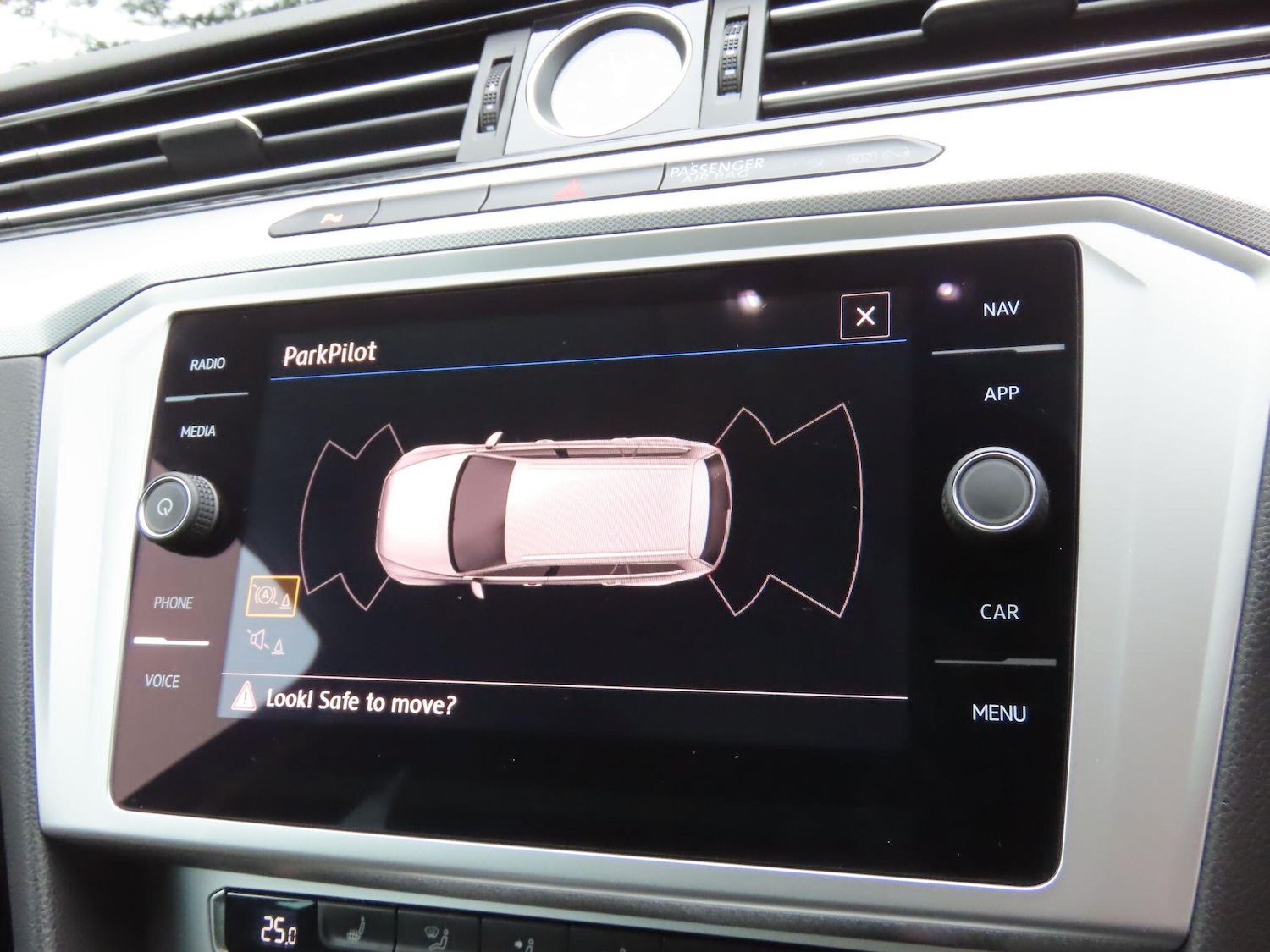 Used Volkswagen Passat 2018 for sale - 76422882: Photo 13