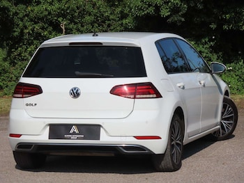 Used Volkswagen Golf 2018 for sale - 79229660: Photo