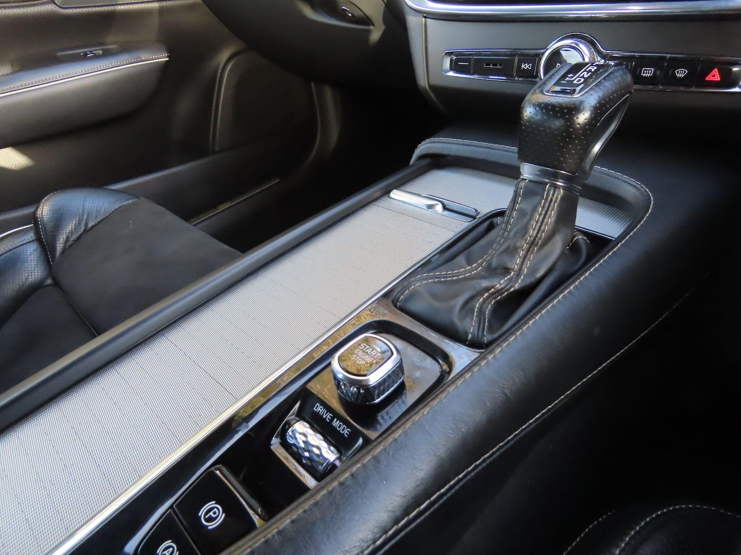 Used Volvo S90 2018 for sale - 76898656: Photo 14