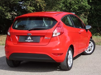 Used Ford Fiesta 2015 for sale - 79706009: Photo