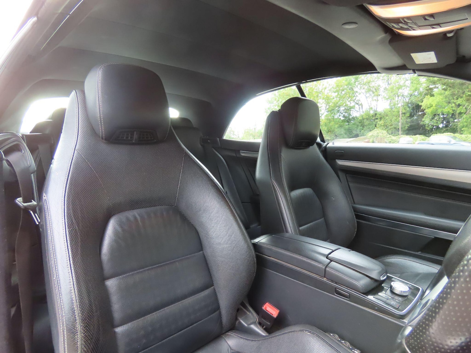 Used Mercedes-Benz E Class 2014 for sale - 76988303: Photo 10