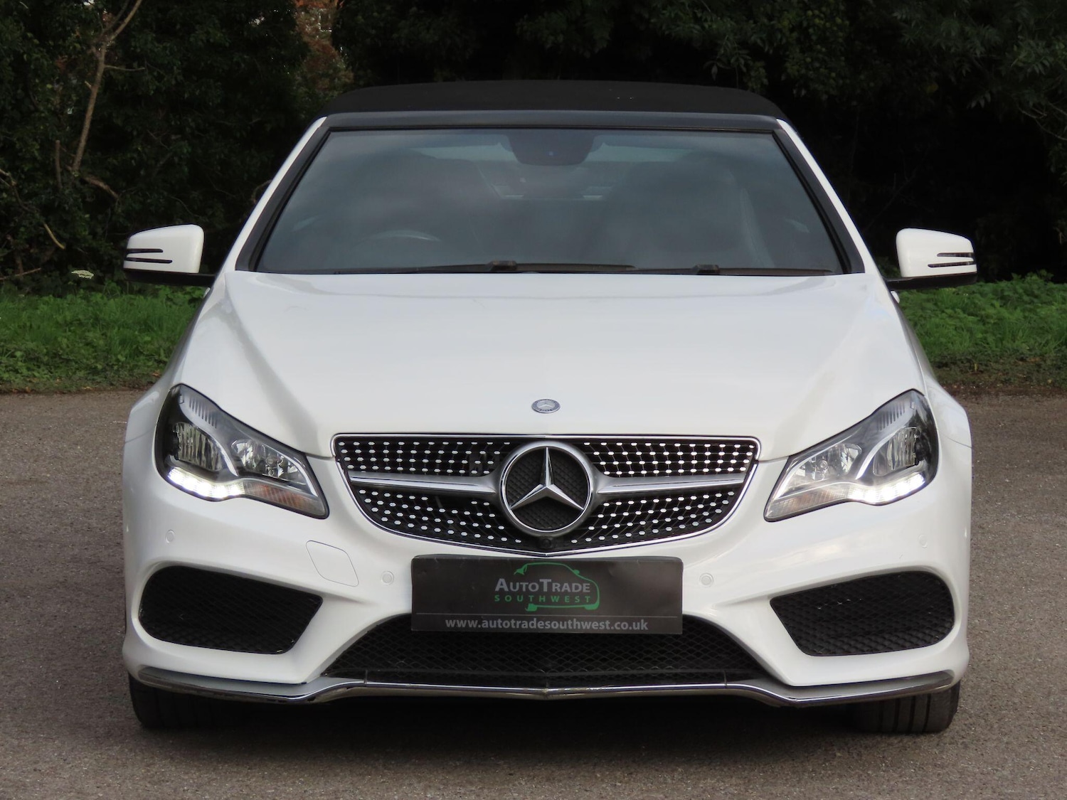 Used Mercedes-Benz E Class 2014 for sale - 76988303: Photo 2