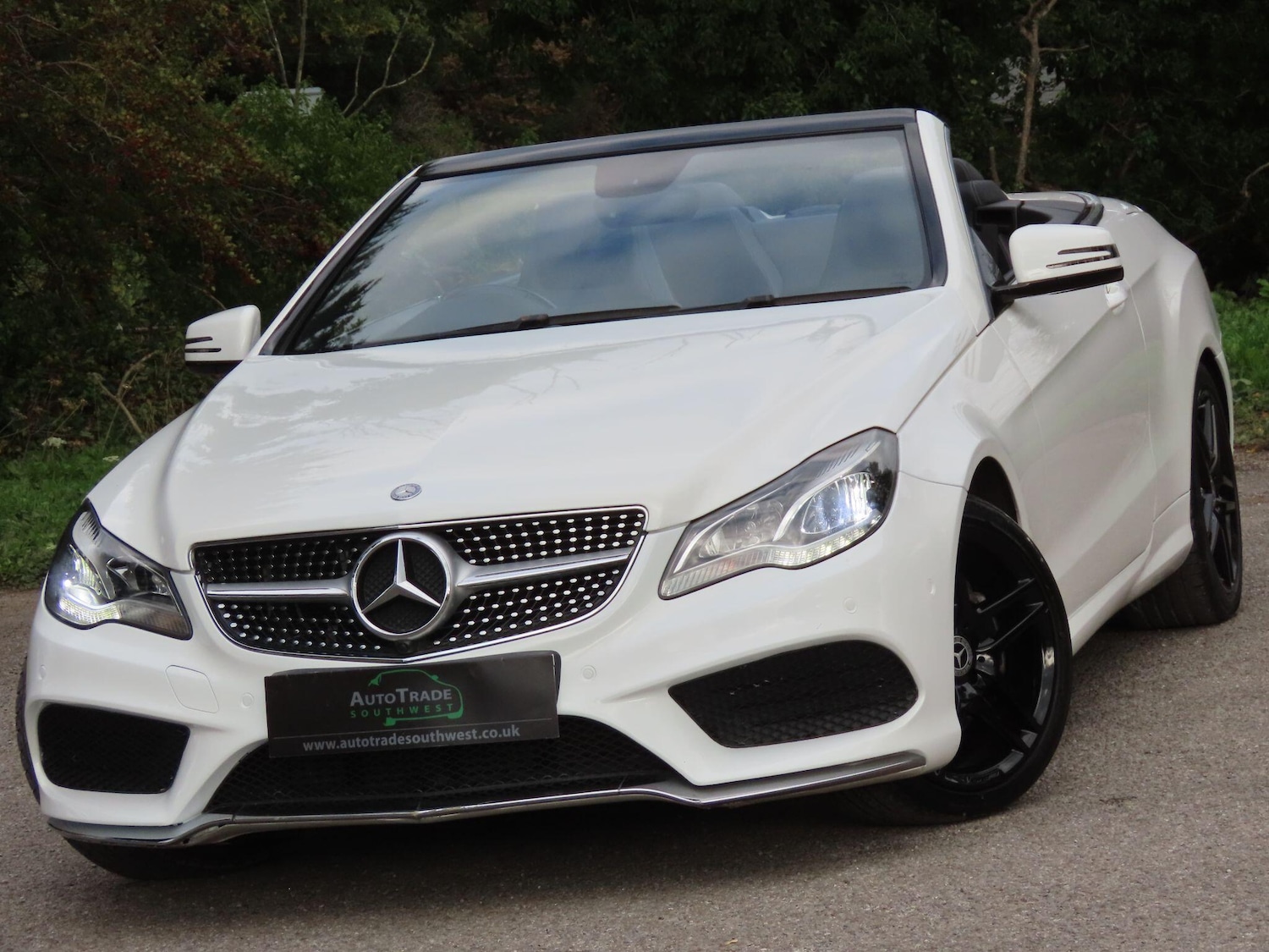 Used Mercedes-Benz E Class 2014 for sale - 76988303: Photo 4