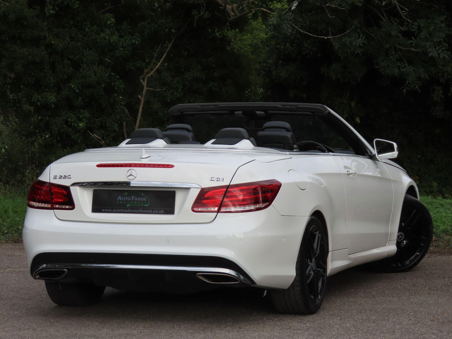 Used Mercedes-Benz E Class 2014 for sale - 76988303: Photo 5