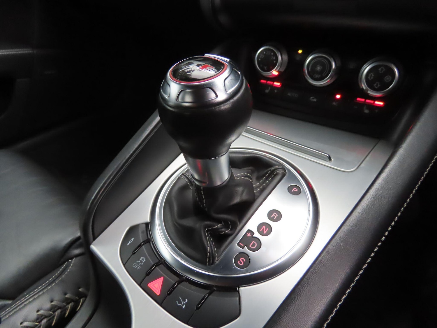 Used Audi TT 2012 for sale - 77613070: Photo 13