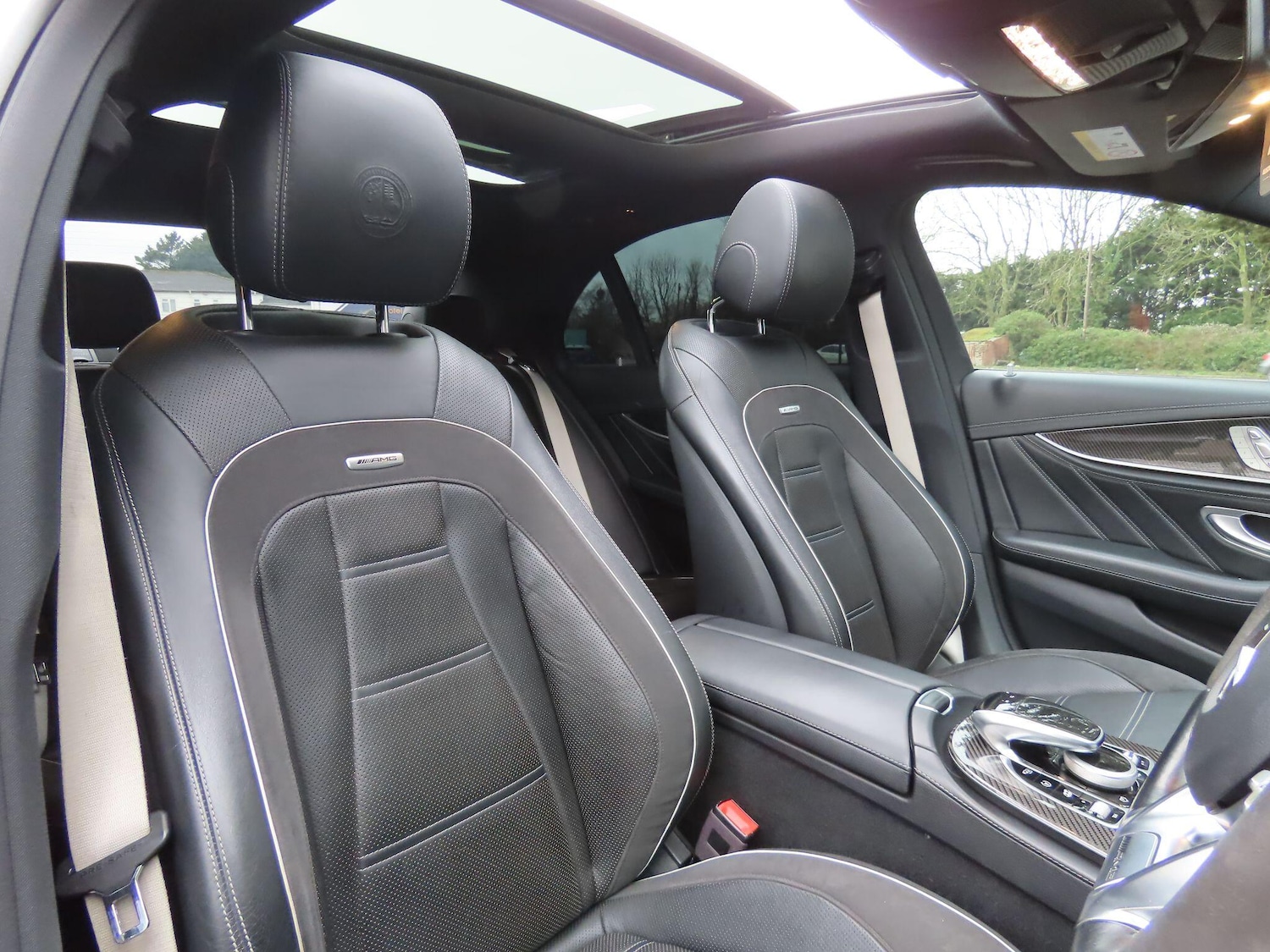 Used Mercedes-Benz E Class 2020 for sale - 77626182: Photo 9