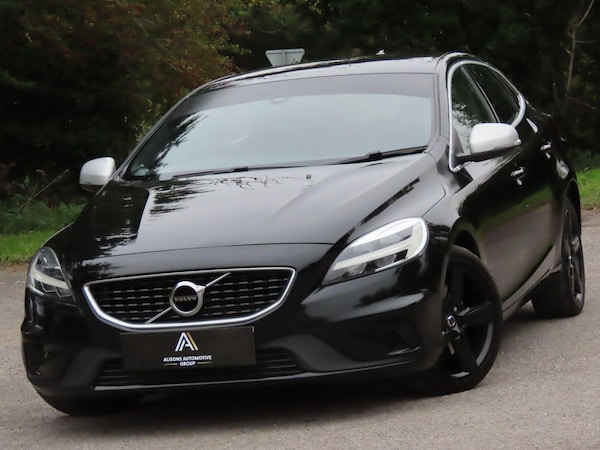 Used Volvo V40 2017 for sale - 76283413: Photo 2