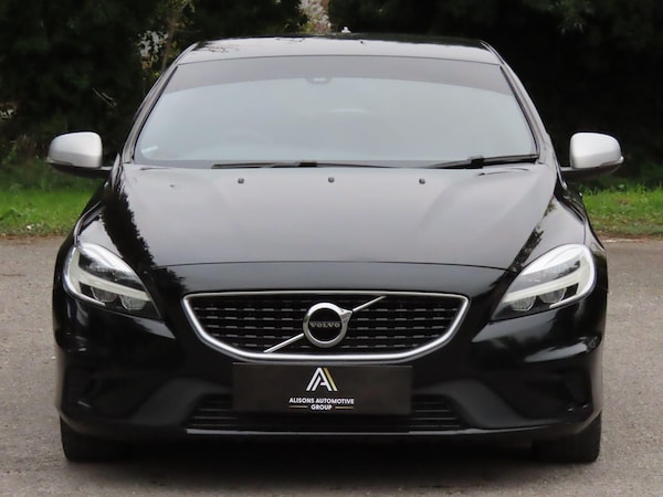 Used Volvo V40 2017 for sale - 76283413: Photo 3