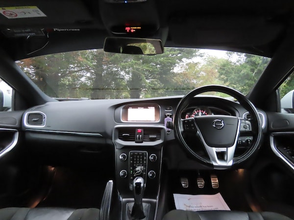 Used Volvo V40 2017 for sale - 76283413: Photo 8