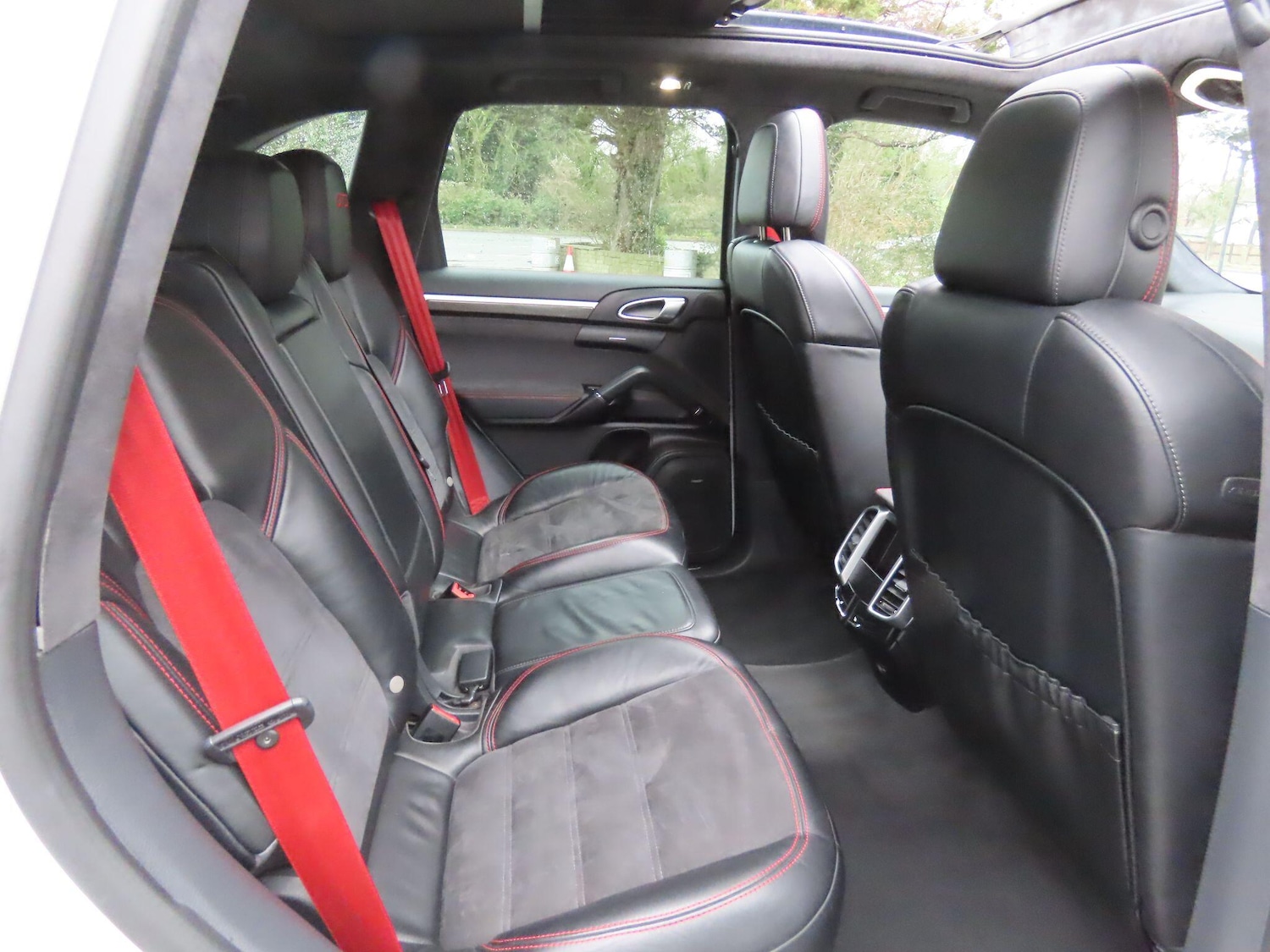 Used Porsche Cayenne 2017 for sale - 77564825: Photo 10