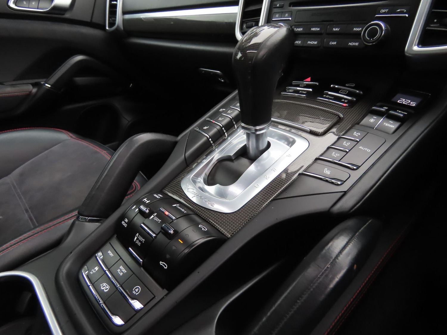 Used Porsche Cayenne 2017 for sale - 77564825: Photo 14