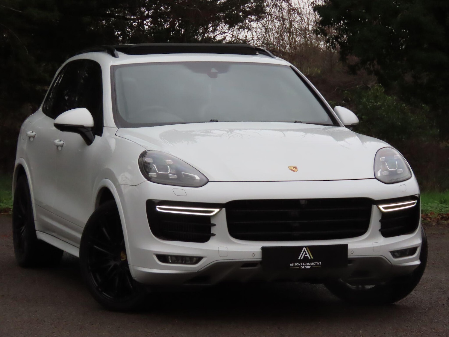 Used Porsche Cayenne 2017 for sale - 77564825: Photo 4