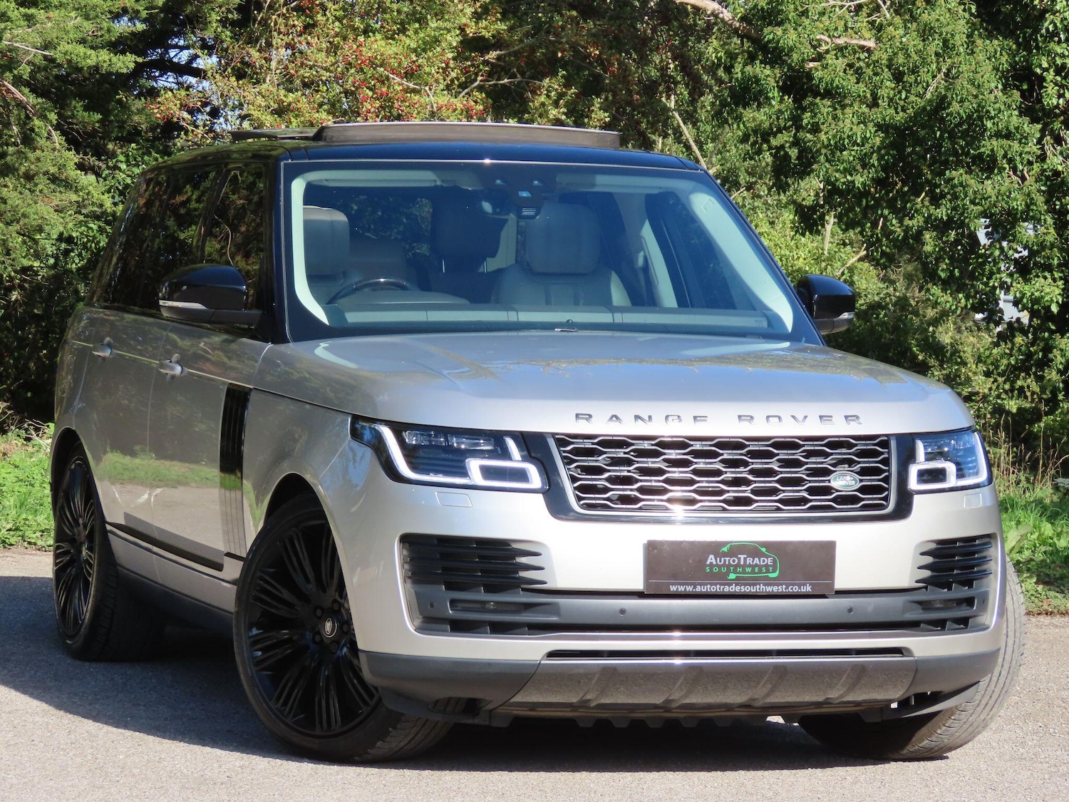 Used Land Rover Range Rover 2019 for sale - 76072694: Photo 4