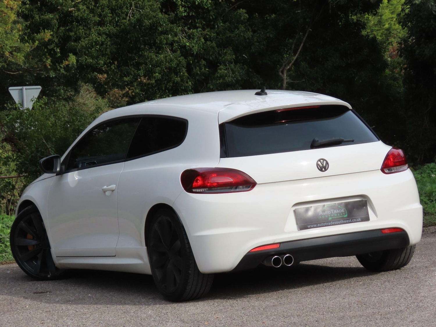 Used Volkswagen Scirocco 2013 for sale - 76109134: Photo 6