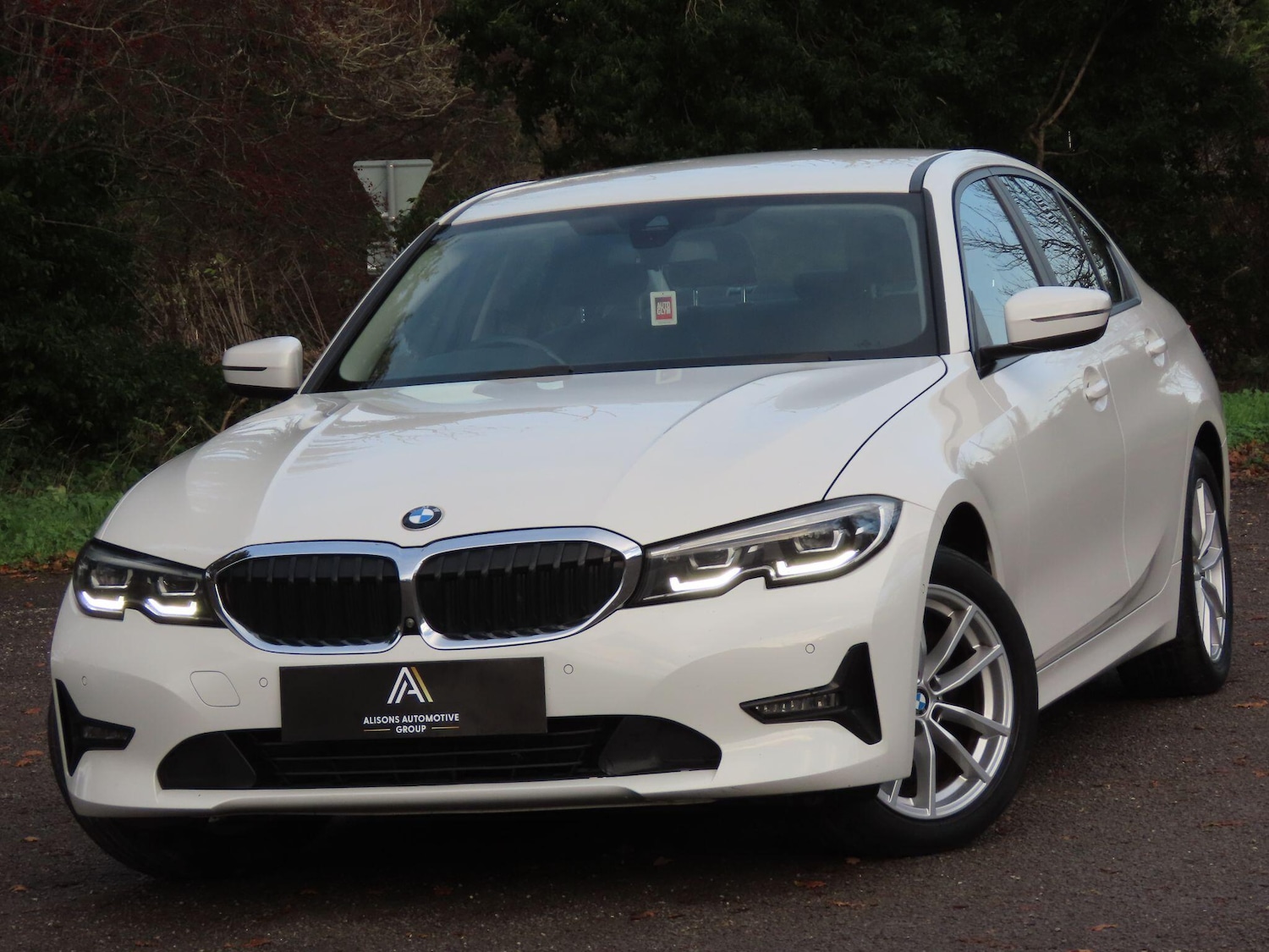 Used BMW 3 Series 2019 for sale - 76824146: Photo 2