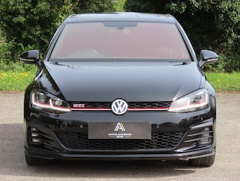 Used Volkswagen Golf 2018 for sale - 78244781: Photo