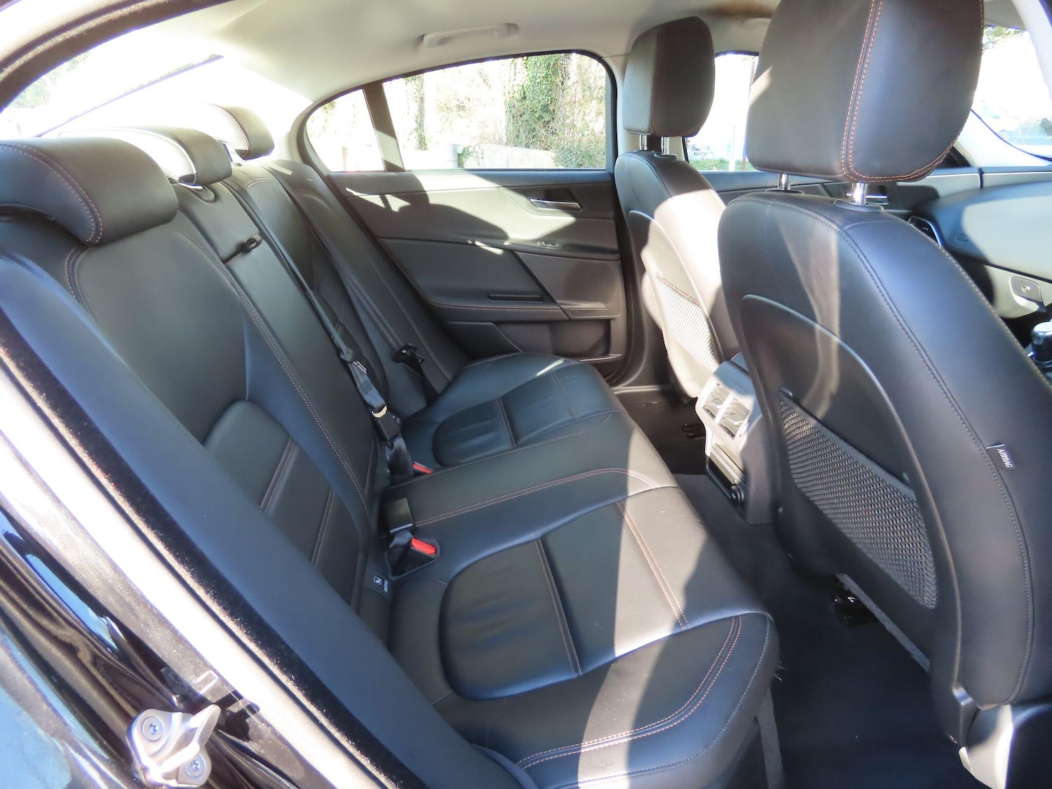 Used Jaguar XE 2015 for sale - 77130672: Photo 10