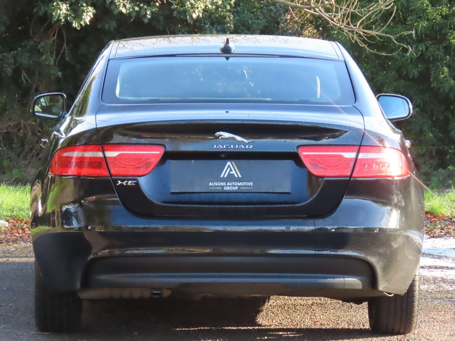 Used Jaguar XE 2015 for sale - 77130672: Photo 6