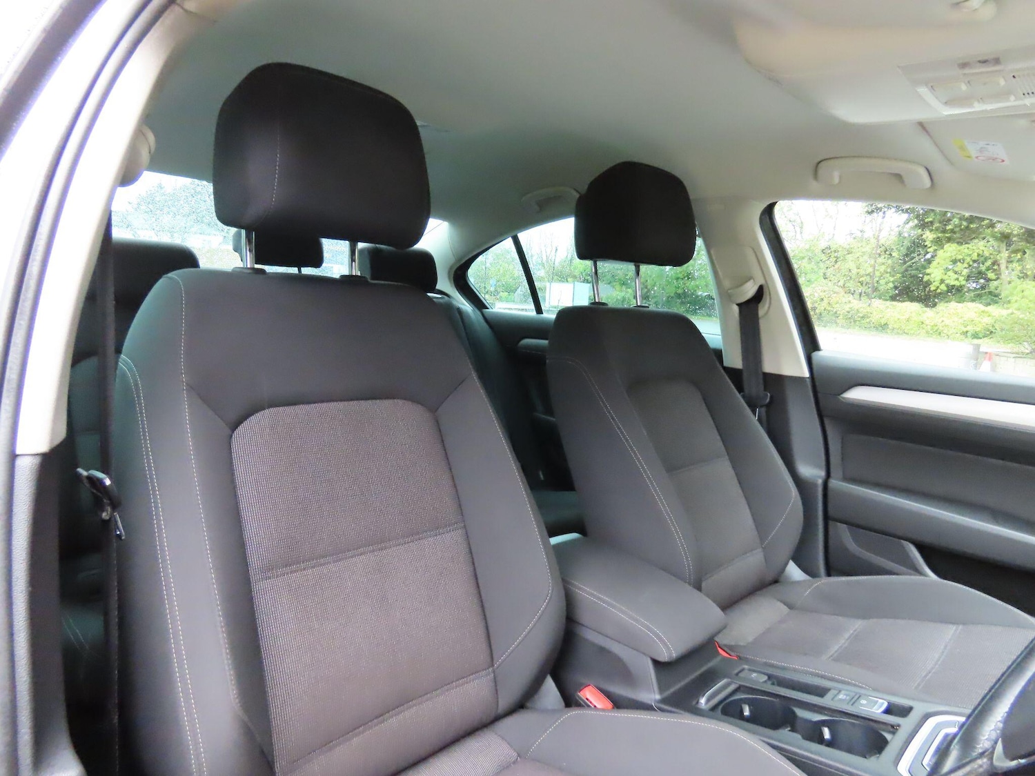 Used Volkswagen Passat 2019 for sale - 76422982: Photo 8