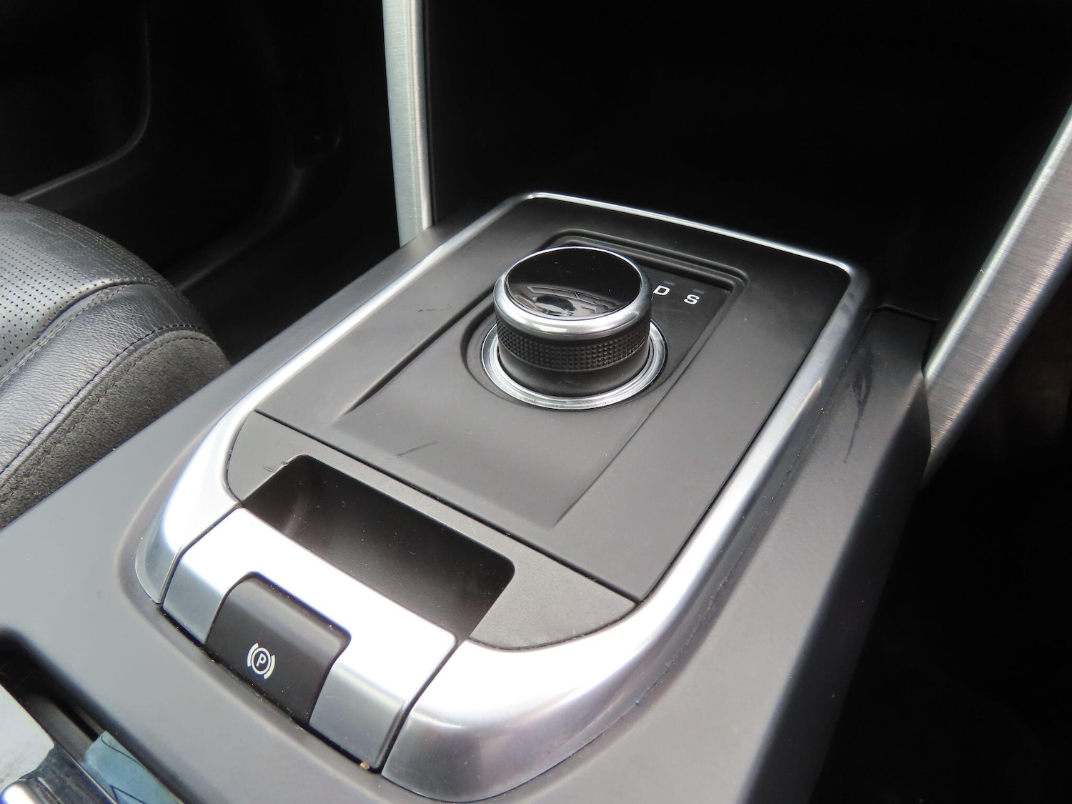 Used Land Rover Discovery Sport 2016 for sale - 77909412: Photo 15