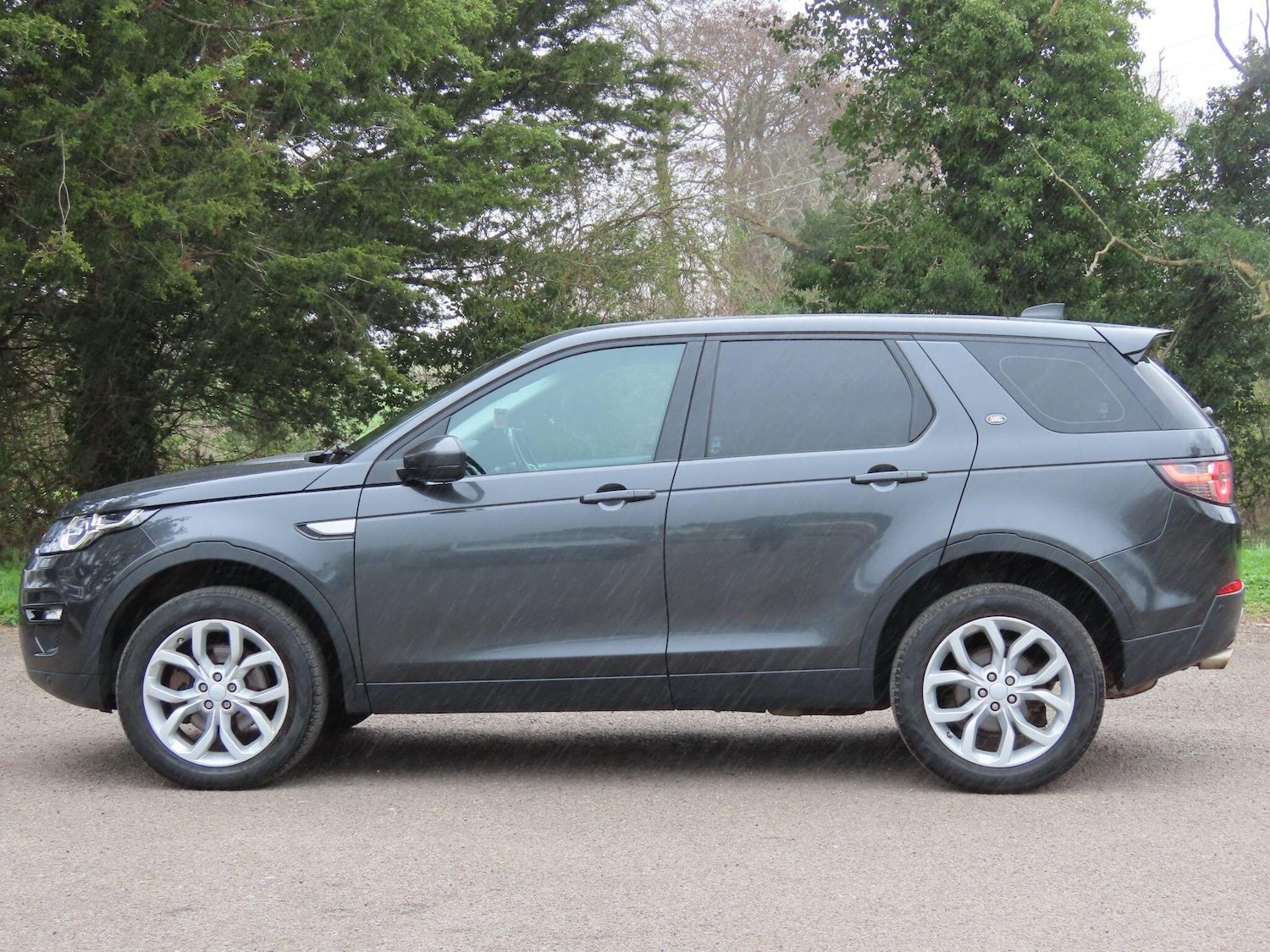 Used Land Rover Discovery Sport 2016 for sale - 77909412: Photo 5