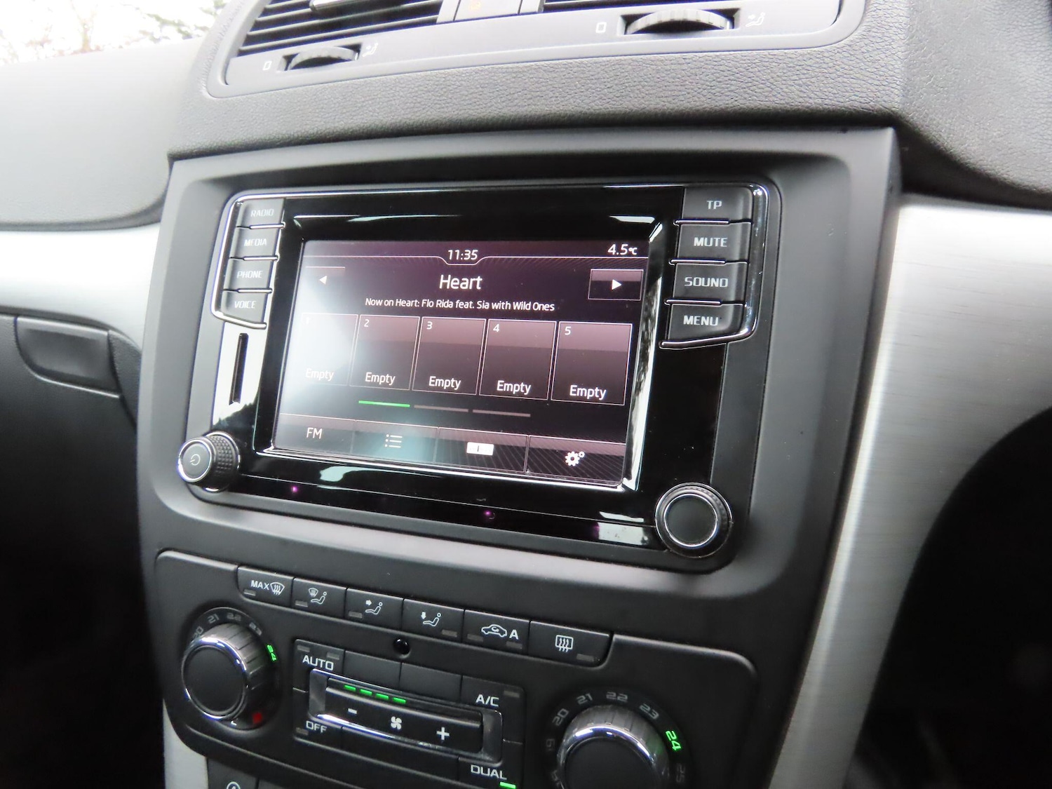 Used Skoda Yeti 2017 for sale - 77155545: Photo 11