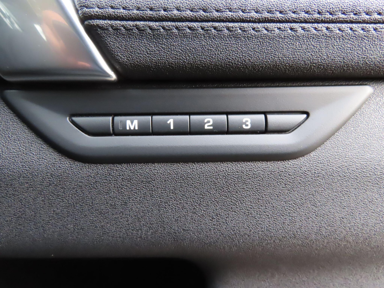 Used Land Rover Discovery Sport 2019 for sale - 77331681: Photo 10