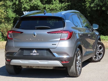 Used Renault Captur 2023 for sale - 79461017: Photo