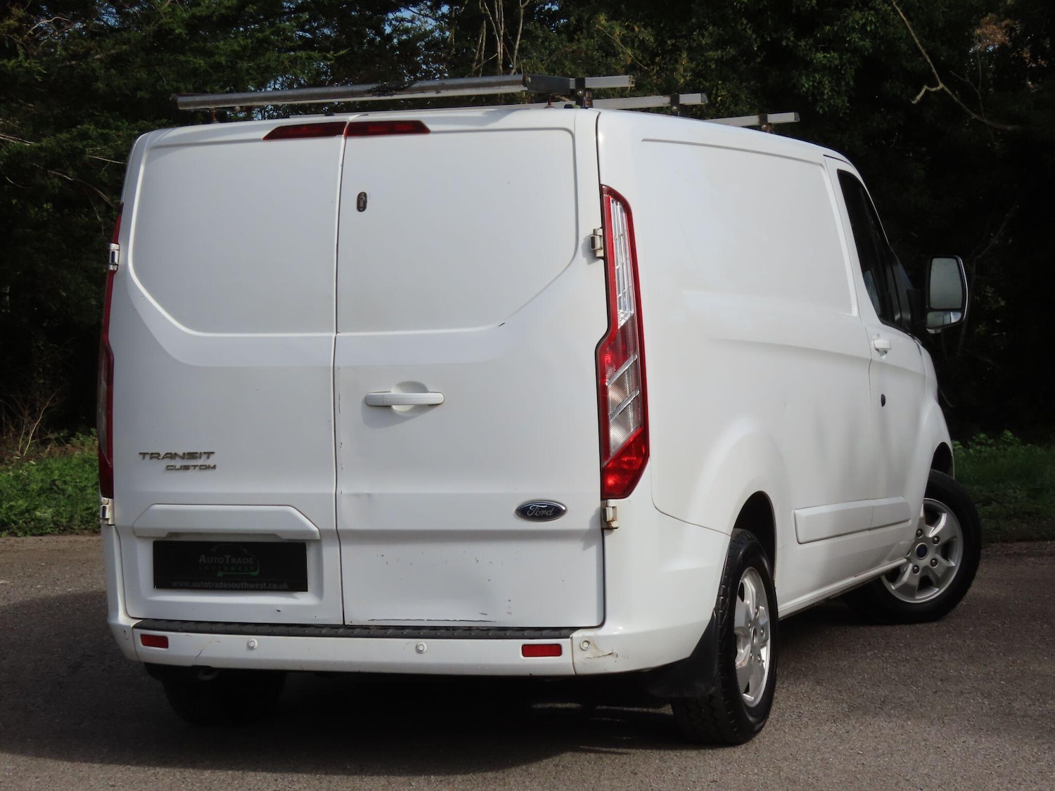 Used Ford Transit Custom 2018 for sale - 76060165: Photo 4