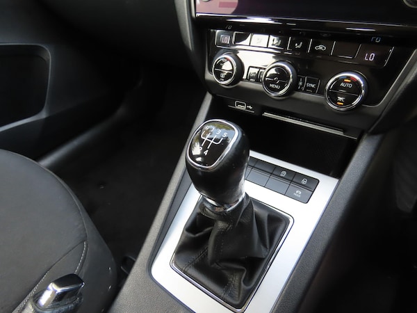 Used Skoda Octavia 2018 for sale - 75635093: Photo 12