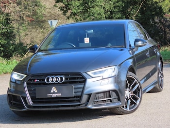 (67) - 2.0 TFSI Black Edition S Tronic quattro Euro 6 (s/s) 4dr