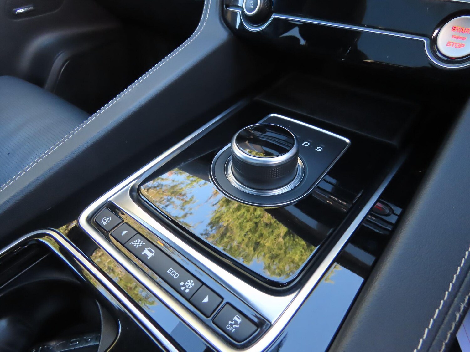 Used Jaguar F-Pace 2019 for sale - 76786863: Photo 15