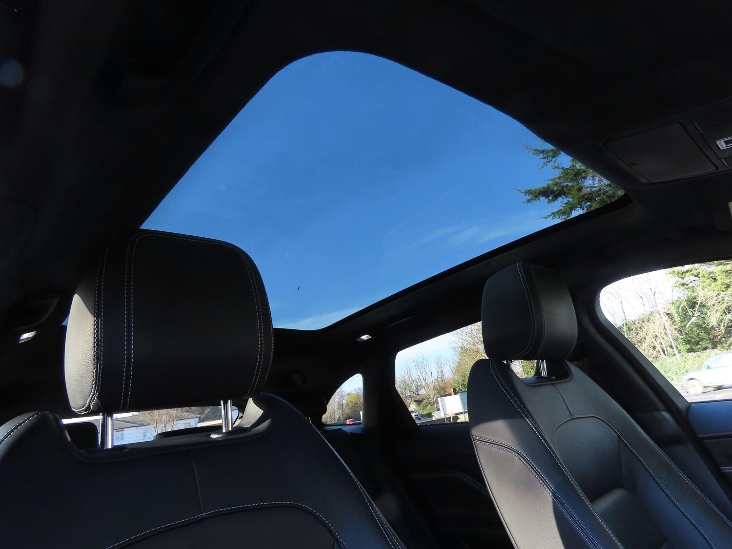 Used Jaguar F-Pace 2019 for sale - 76786863: Photo 18