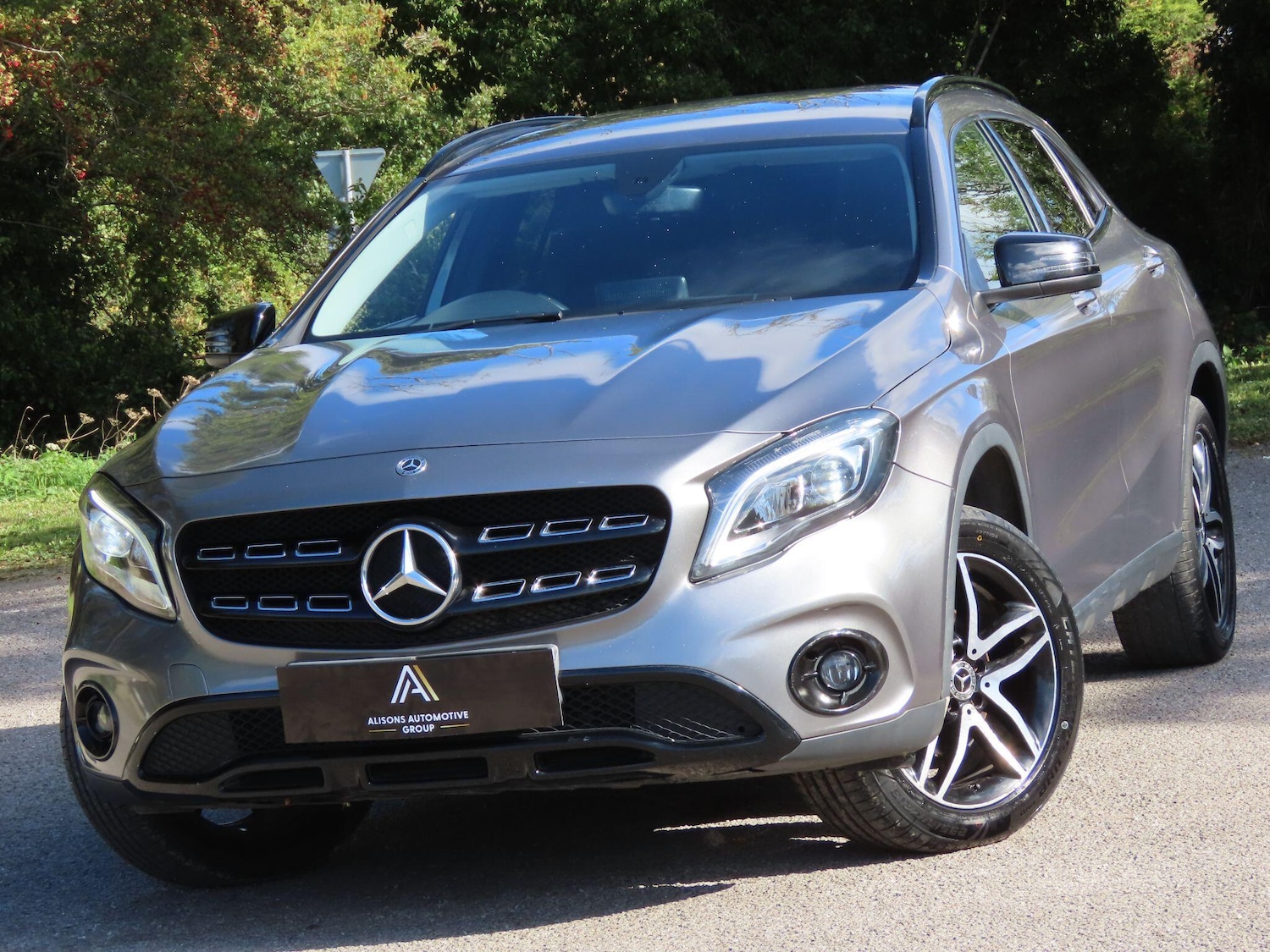 Used Mercedes-Benz GLA 2019 for sale - 76997774: Photo 1
