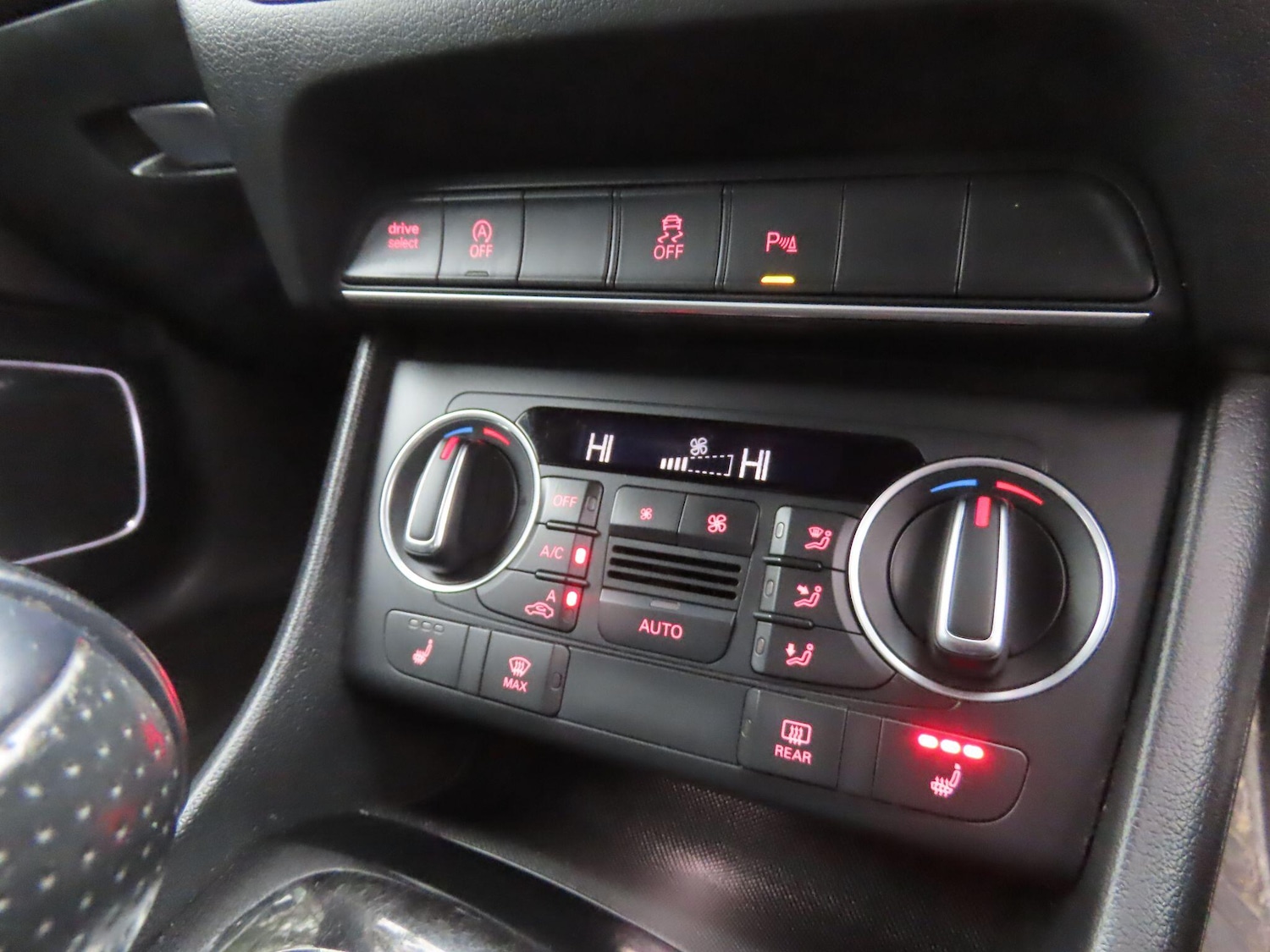 Used Audi Q3 2017 for sale - 77442170: Photo 13