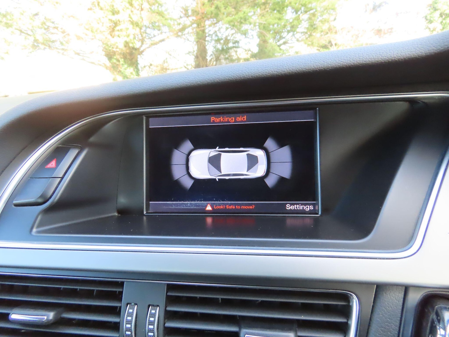 Used Audi A4 2014 for sale - 76702101: Photo 11