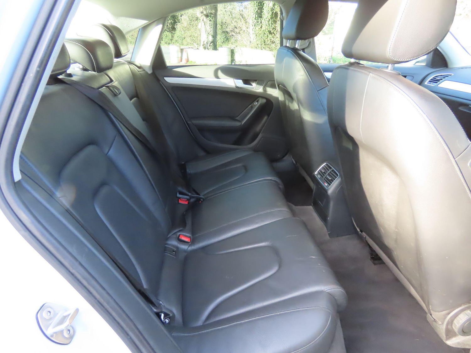 Used Audi A4 2014 for sale - 76702101: Photo 9