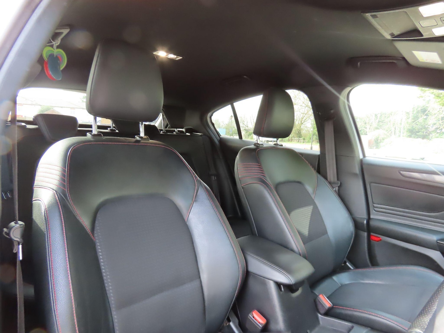 Used Ford Focus 2019 for sale - 77794104: Photo 8