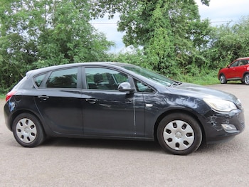 Used Vauxhall Astra 2010 for sale - 79062331: Photo