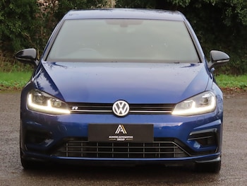 Used Volkswagen Golf 2019 for sale - 77484530: Photo